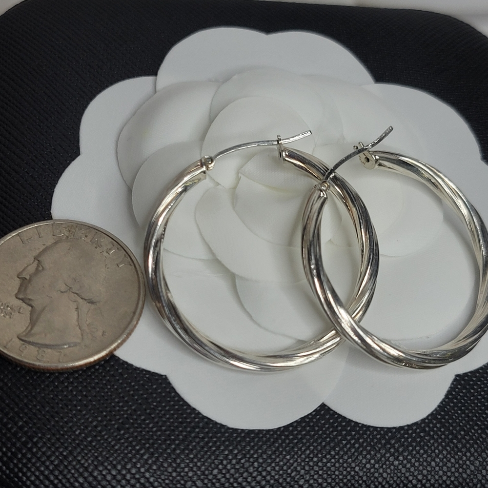 Vintage,925 Italy Stamped Fine Solid Silver 1.2 Hoop Twisted Rope Design Earings - Picture 2 of 3